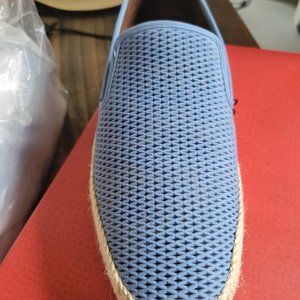 DONALD J PLINER SKY BLUE SUEDE PERFORATED SNEAKER 8.5